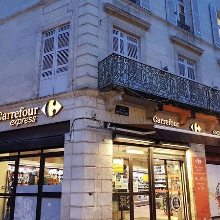 Superbe Loft T4 De 96 M2 Au Coeur Perigueux Apartment Exterior photo