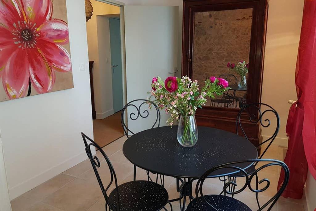 Superbe Loft T4 De 96 M2 Au Coeur Perigueux Apartment Exterior photo