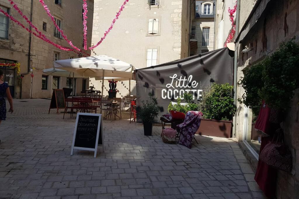 Superbe Loft T4 De 96 M2 Au Coeur Perigueux Apartment Exterior photo